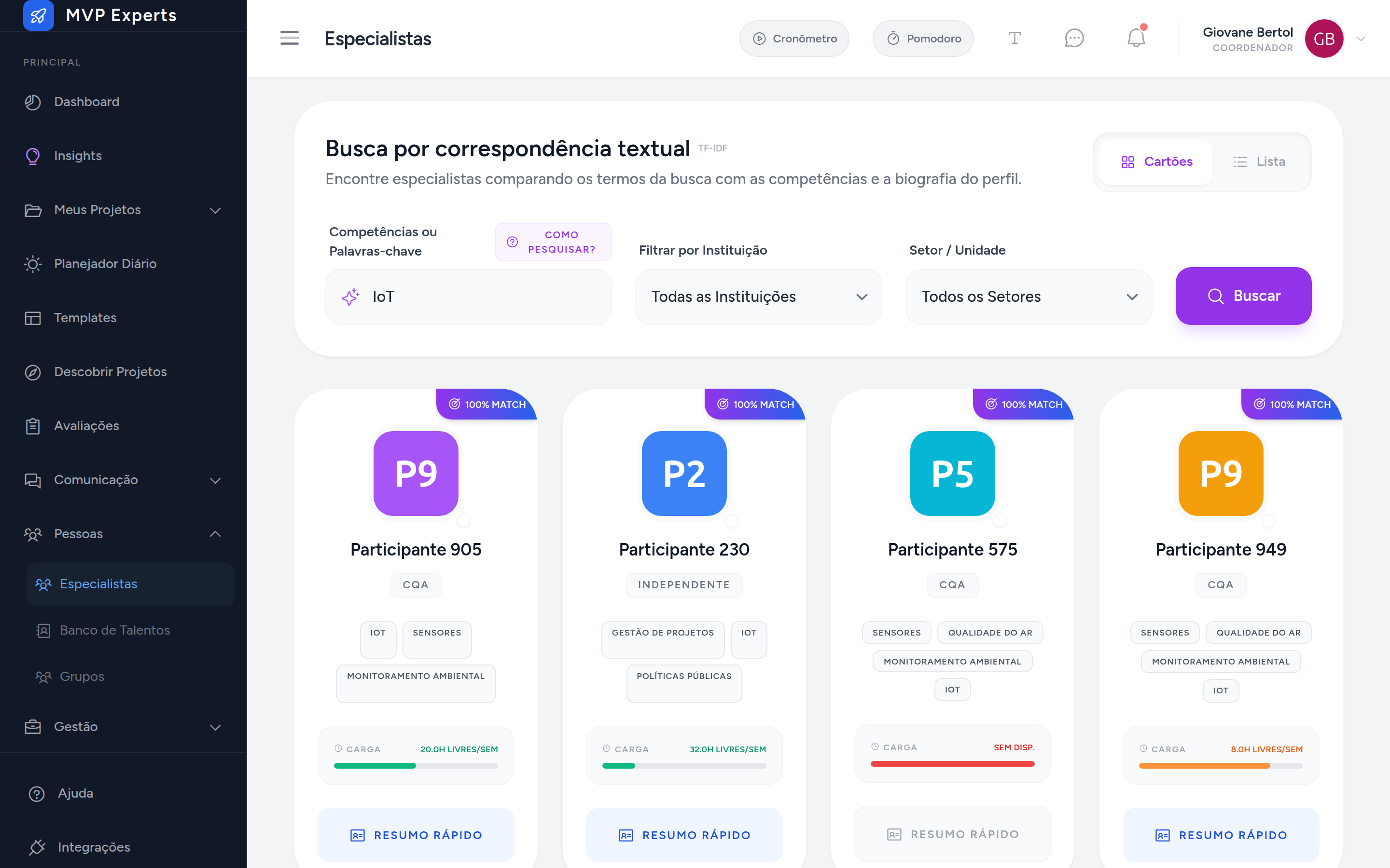 Busca de especialistas por competência, com cartões de resultado